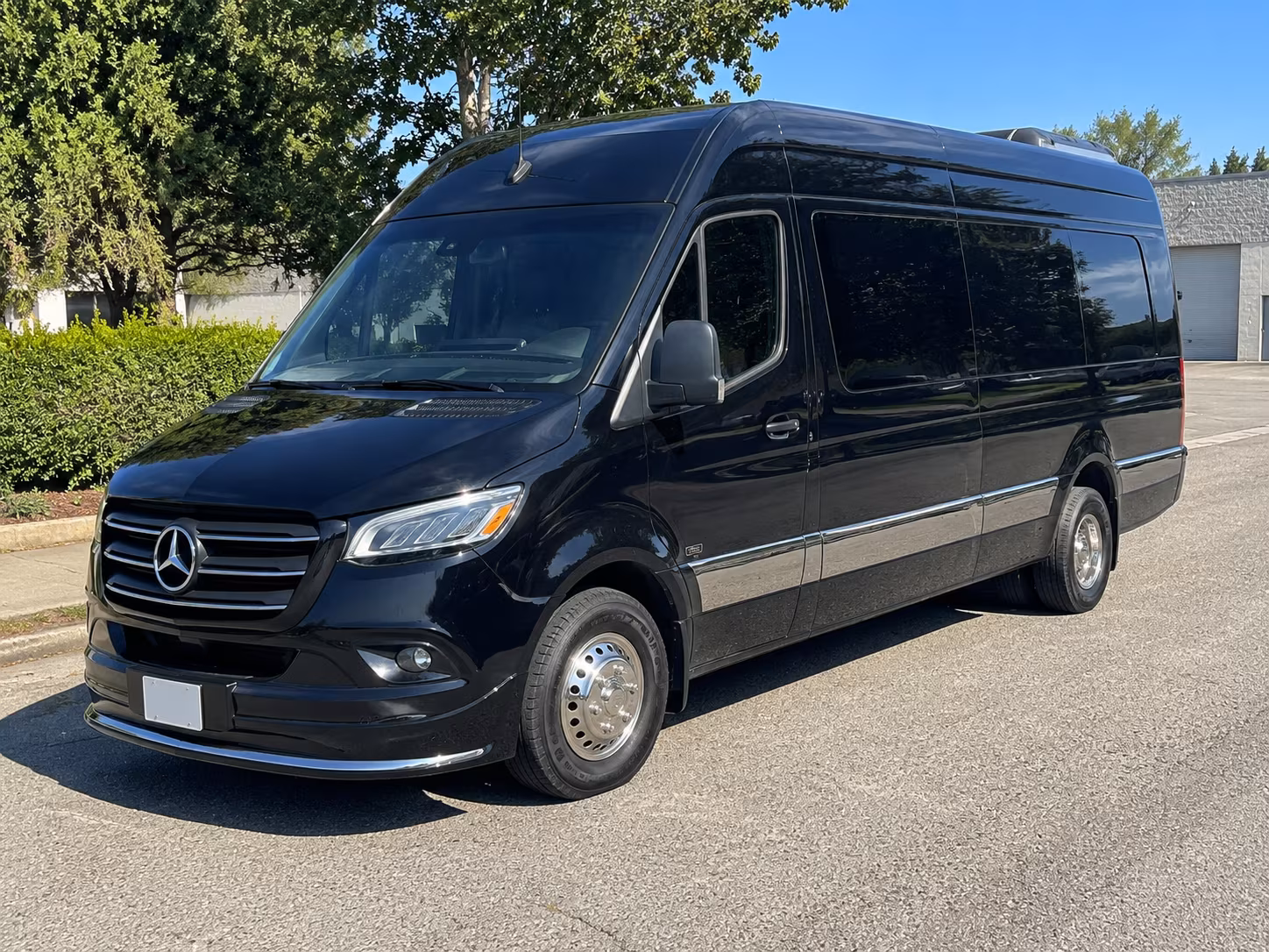 duluth employee transportation onboard seating