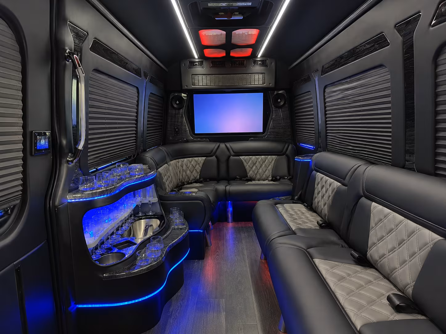 duluthcharterbusservices com makes the long run down i 35 to minneapolis easy