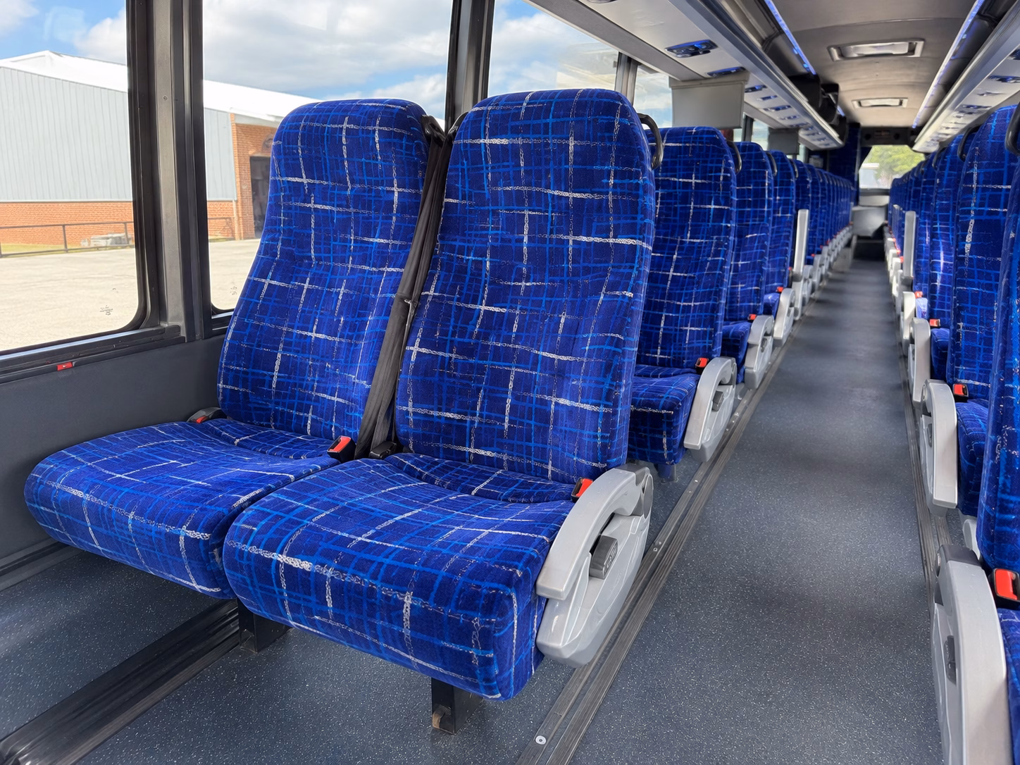how the distance and duration of your trip affect charter bus rates in duluth